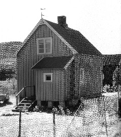 Typisk gjenreisingshus etter krigen. Foto.